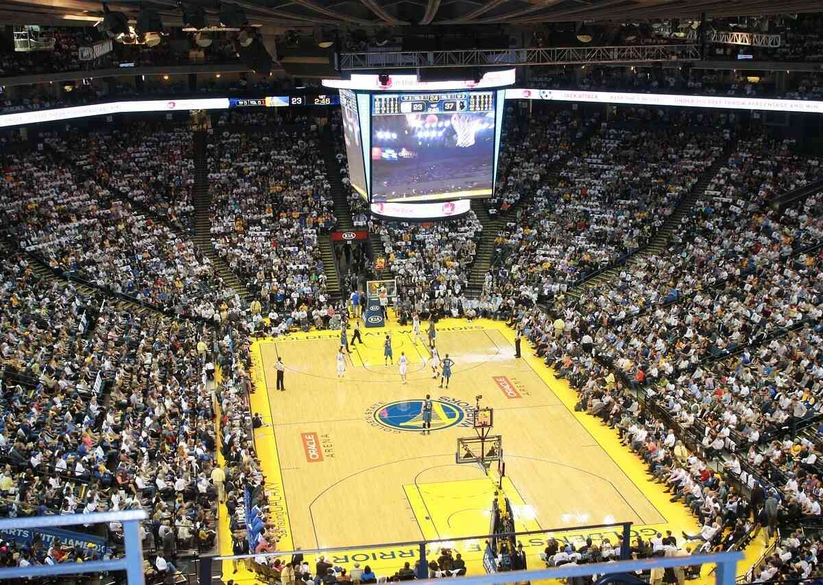 jak skakać wyżej w koszykówce