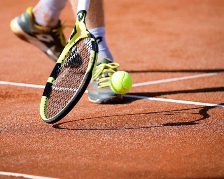 jaką rakiete do tenisa wybrać